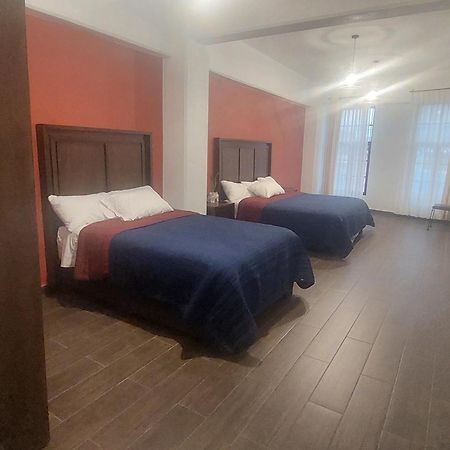 Hotel Cantera Jaguar ซาน ฮวน ตีโอตีฮัวคัน ภายนอก รูปภาพ