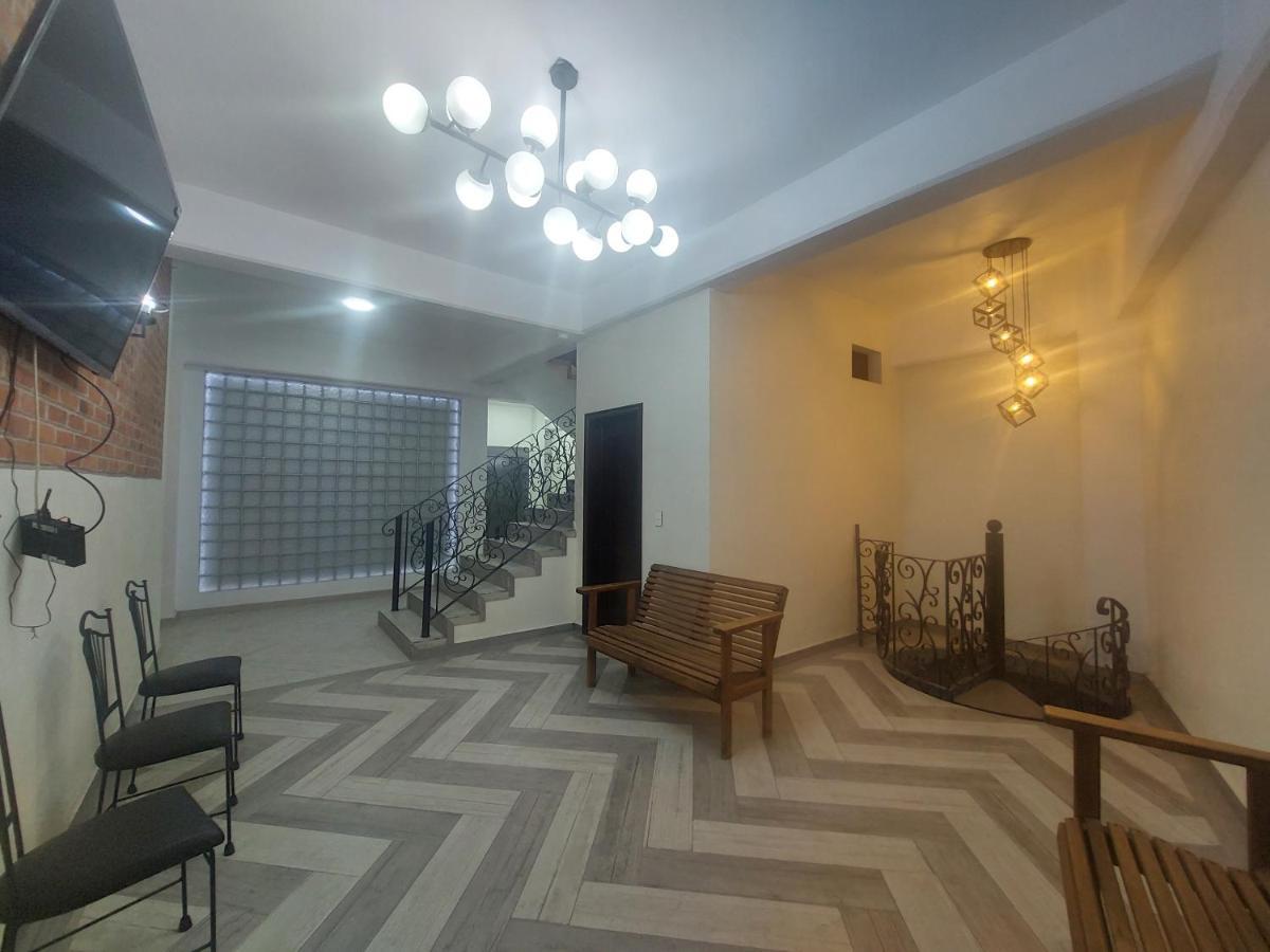 Hotel Cantera Jaguar ซาน ฮวน ตีโอตีฮัวคัน ภายนอก รูปภาพ