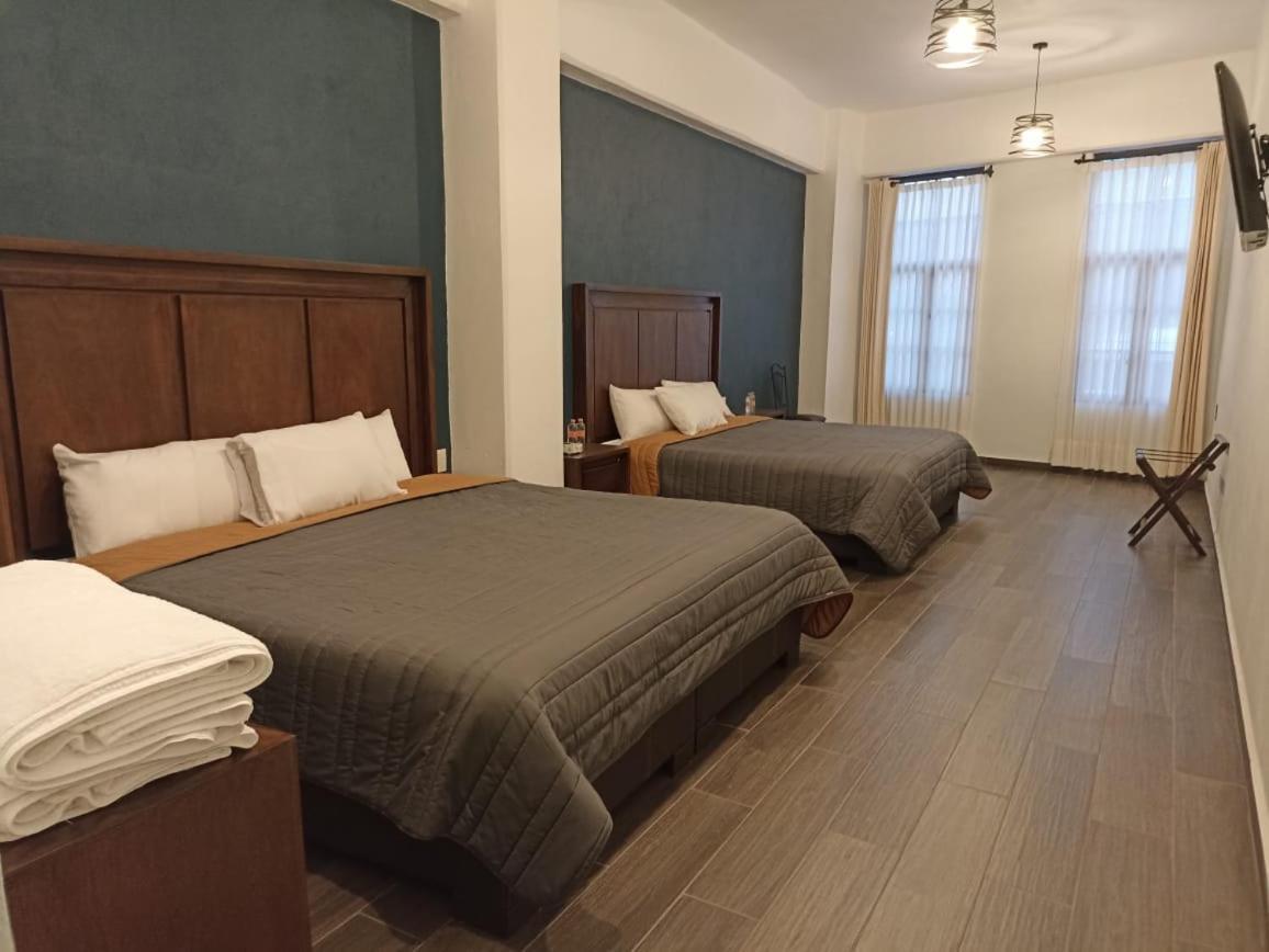 Hotel Cantera Jaguar ซาน ฮวน ตีโอตีฮัวคัน ภายนอก รูปภาพ