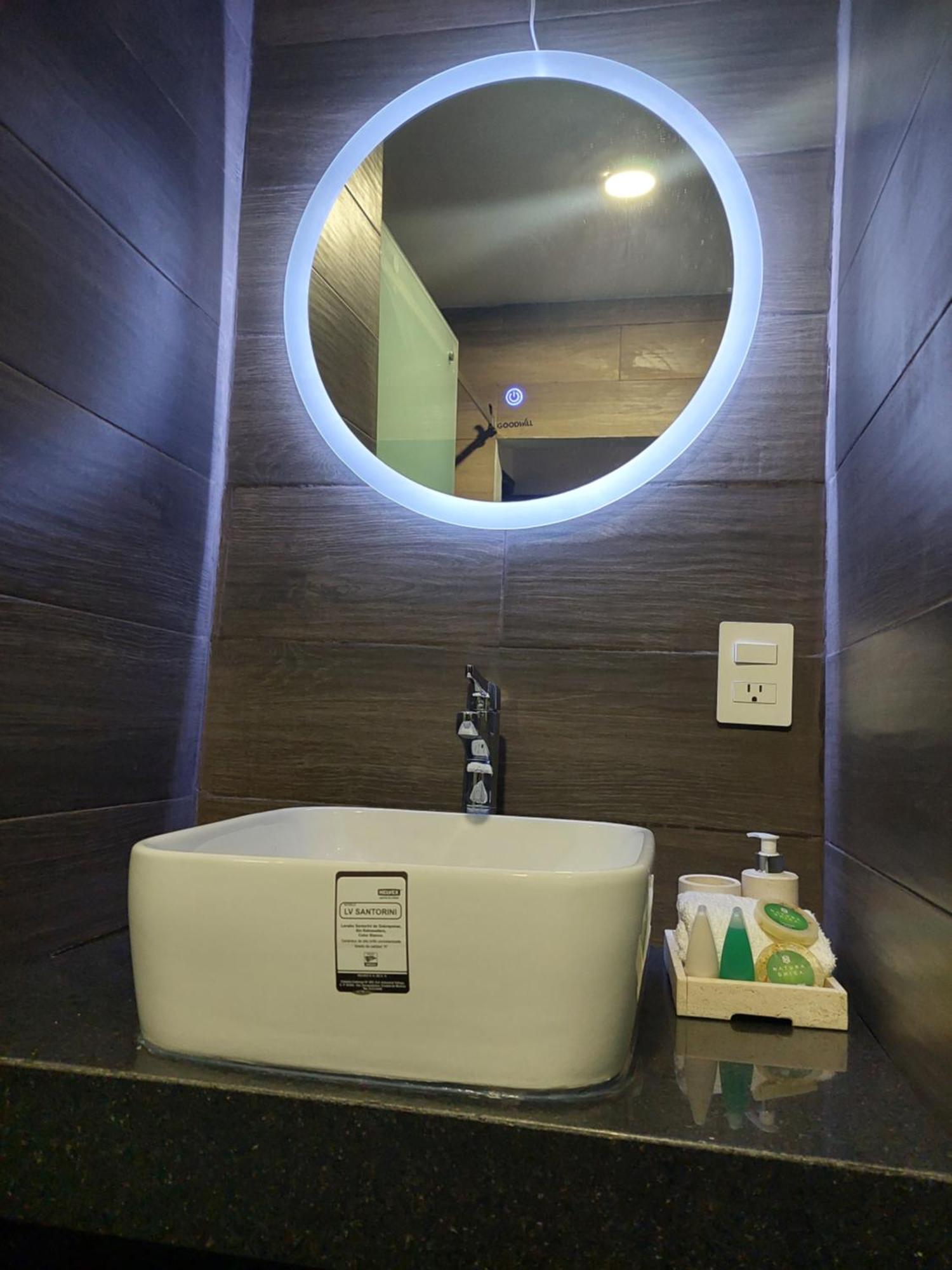 Hotel Cantera Jaguar ซาน ฮวน ตีโอตีฮัวคัน ภายนอก รูปภาพ